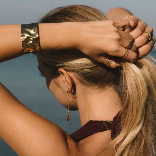 18K Gold Cuff Armband Alma