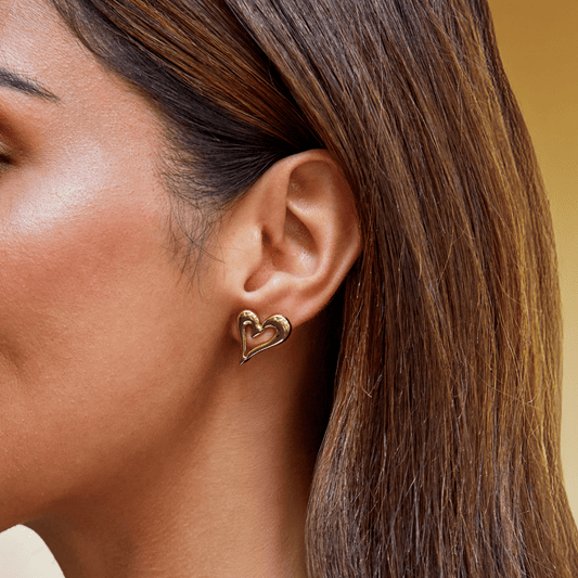 Celine Gold Herz Stecker Ohrringe Alma