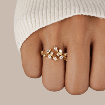 18K Gold Kristall Vine Ring Alma