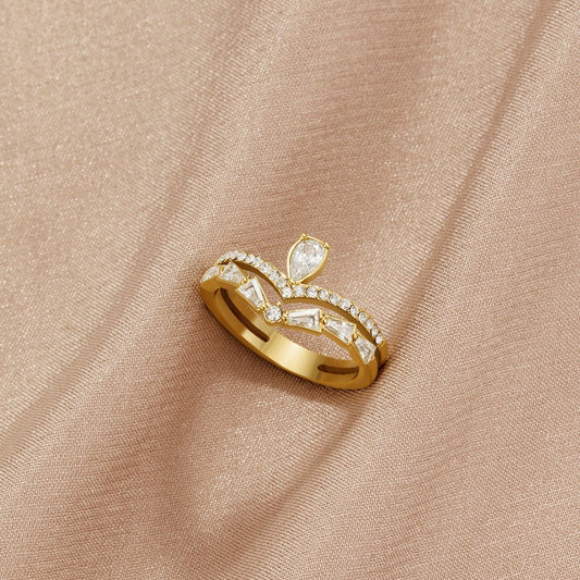18K Gold Lilly Kristall Ring Alma