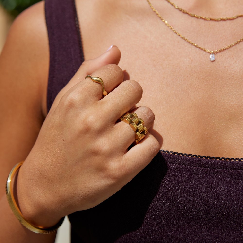 18K Gold Welle Ring Alma