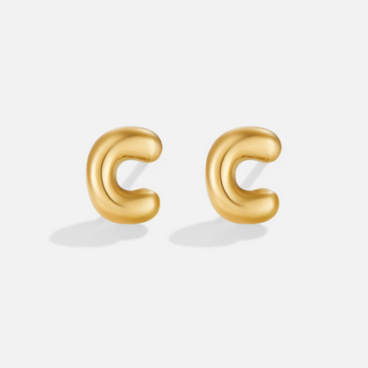 Gold Bubble Buchstaben Ohrringe Alma