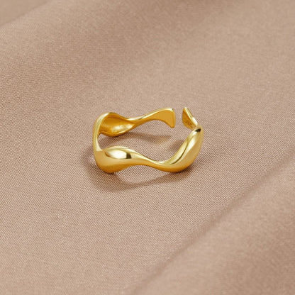 18K Gold Welle Ring Alma