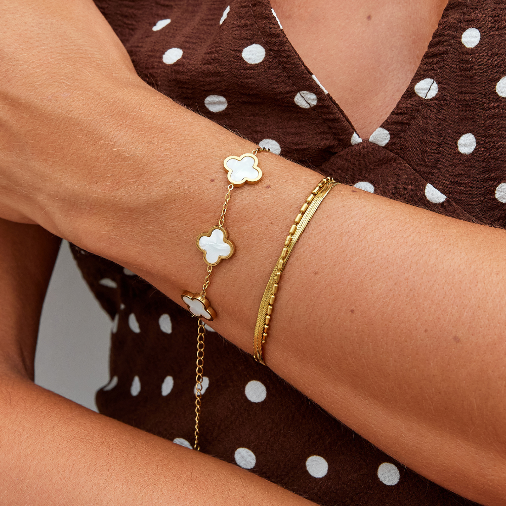 White Klee Armband Alma