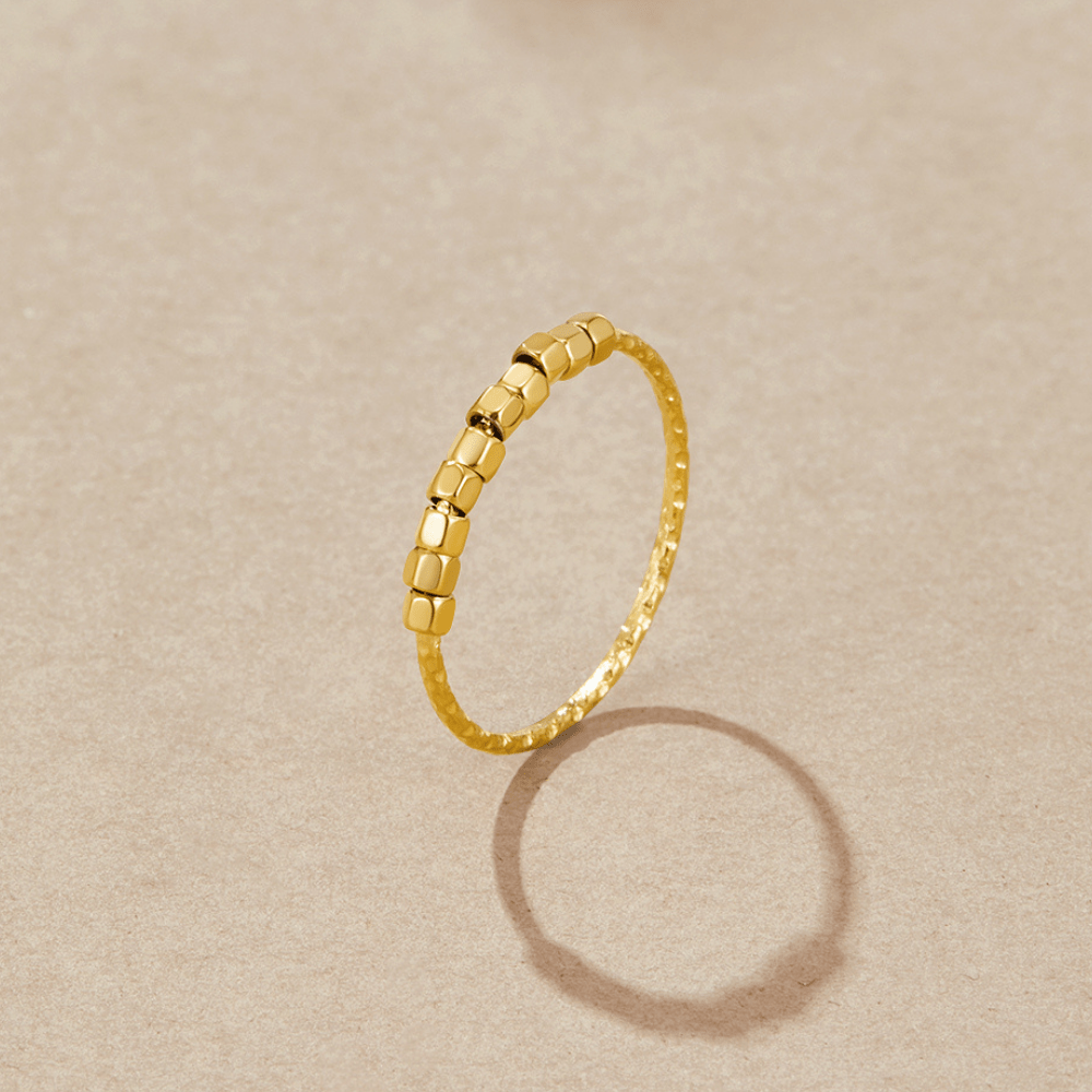 Alison Fidget Ring Alma