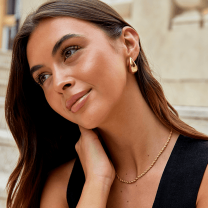 Amara Gold Teardrop Ohrringe Alma