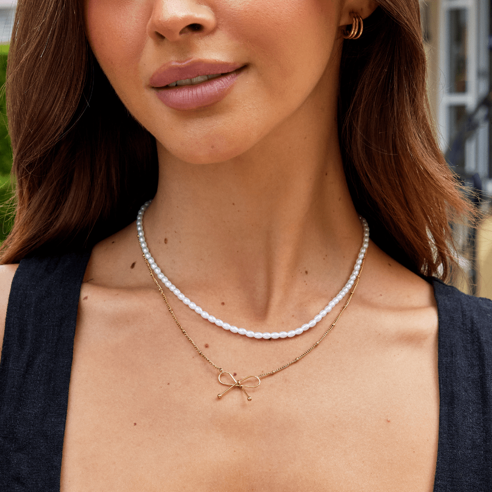 Anika Gold Bow Halskette Alma