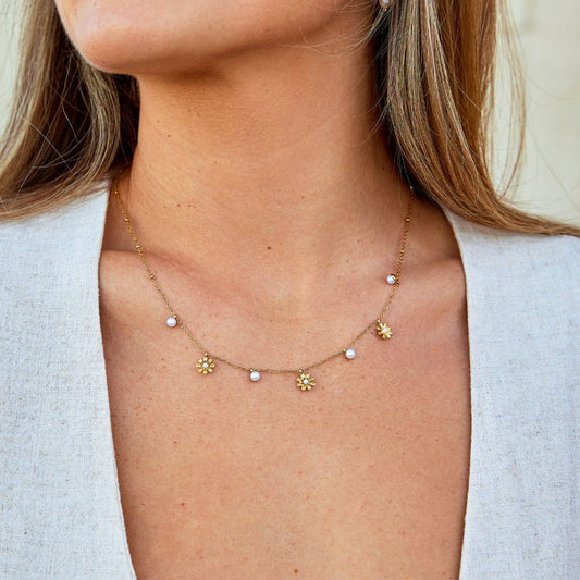 Autumn Blumen & Perlenhalskette Alma