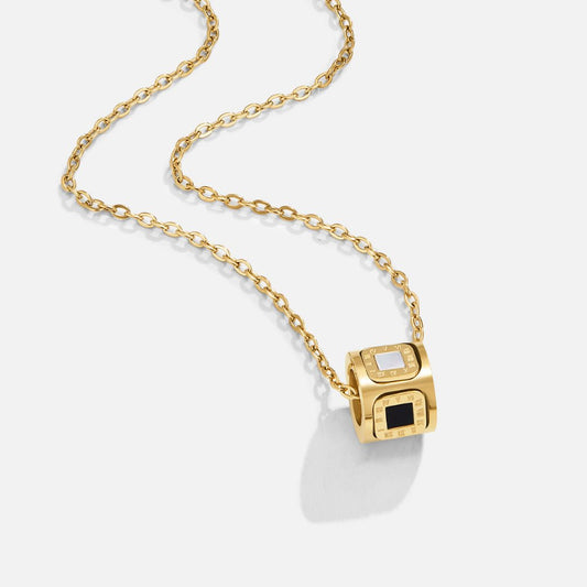 Black Agate Cube Pendant Halskette Alma