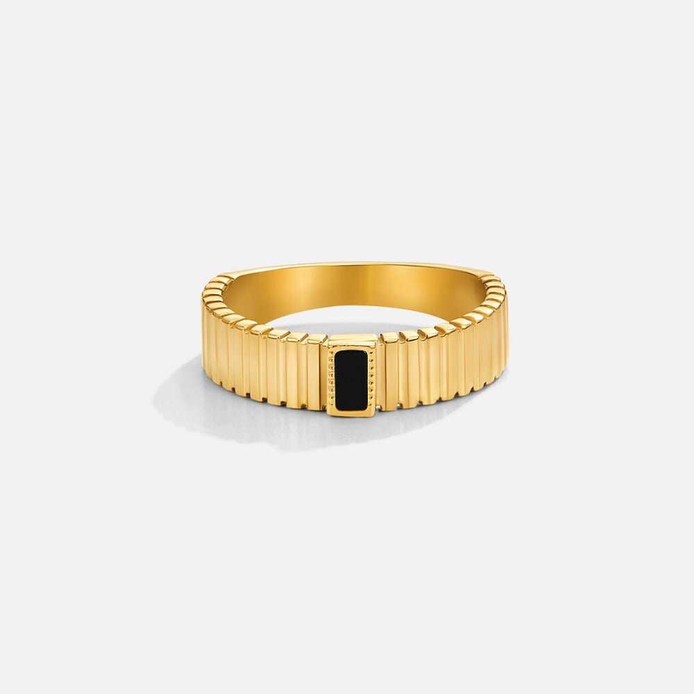 Black Kristall Ribbed Ring Alma