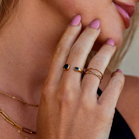 Black Sahara Wrap Ring Alma