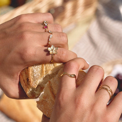 Blooming Gold Blumen Ring Alma