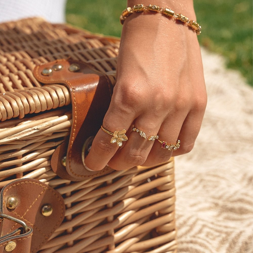 Blooming Gold Blumen Ring Alma