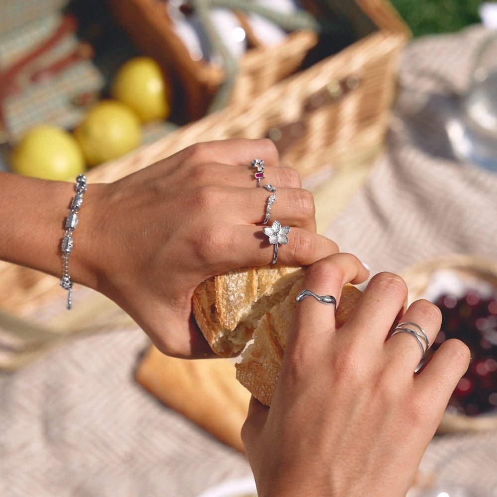 Blooming Silber Blumen Ring Alma