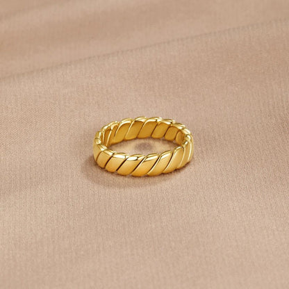 Calira Gedreht Unendlichkeits Ring Alma
