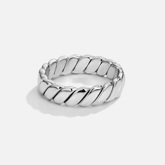 Calira Gedreht Unendlichkeits Silber Ring Alma