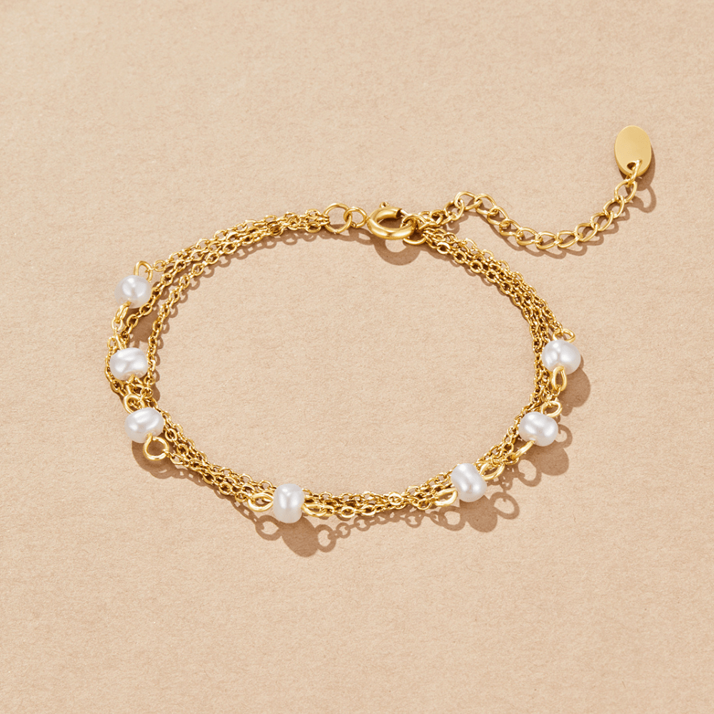 Callie Mehrlagige Perlenarmband Alma