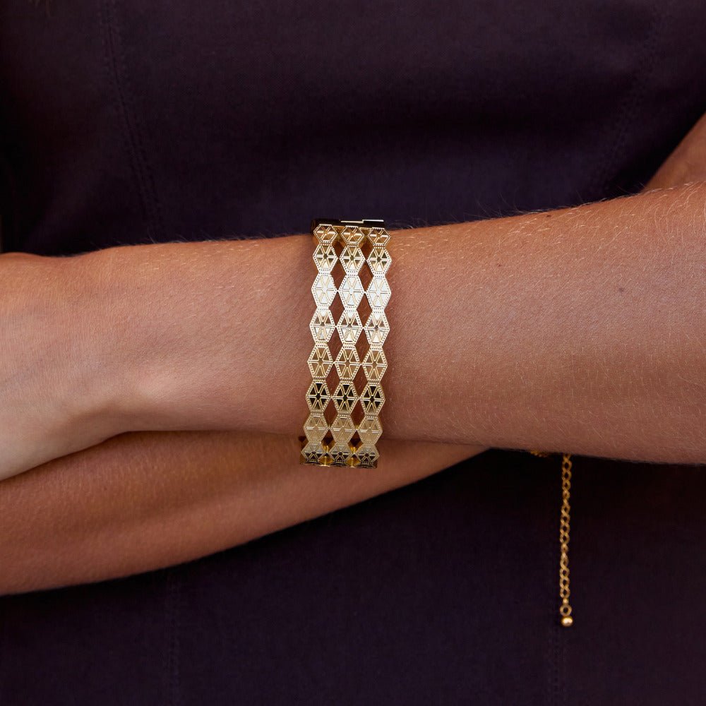 Celine Geometric Gold Armreif Alma