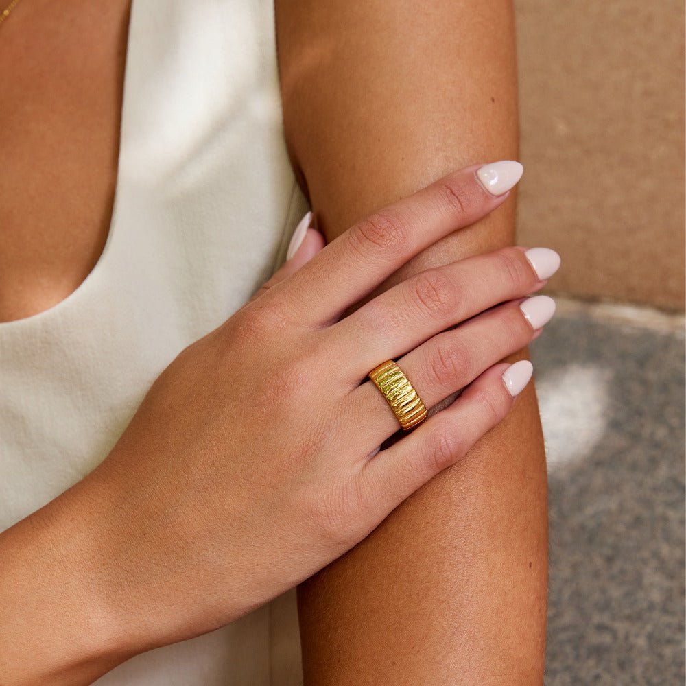 Chunky Calira Goldring Alma