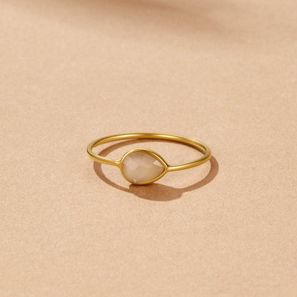 Clara Teardrop Stein Ring Alma