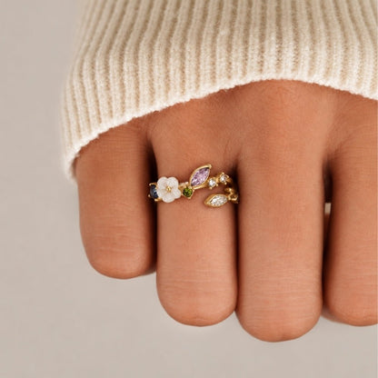 Kristall White Blossom Ring Gold Alma