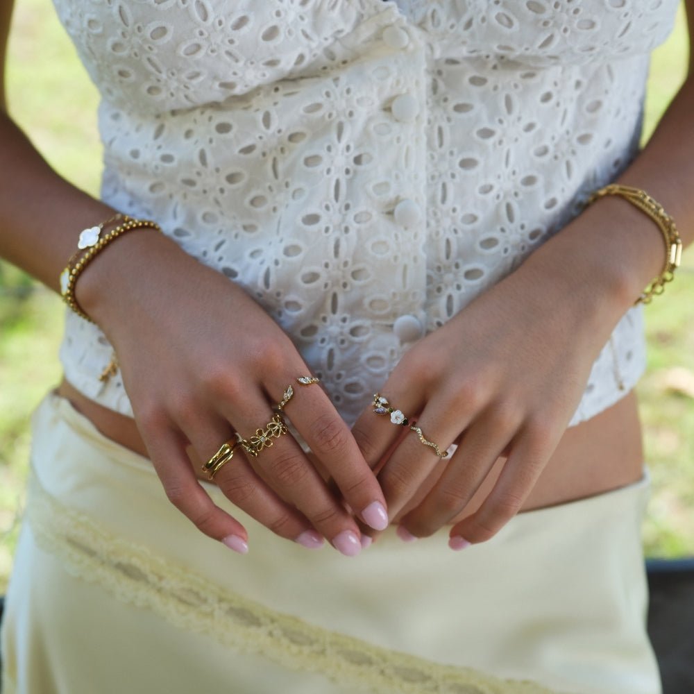 Kristall White Blossom Ring Gold Alma