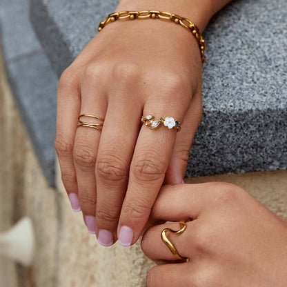Kristall White Blossom Ring Gold Alma