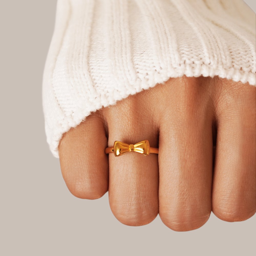 Ellie Gold Bow Ring Alma
