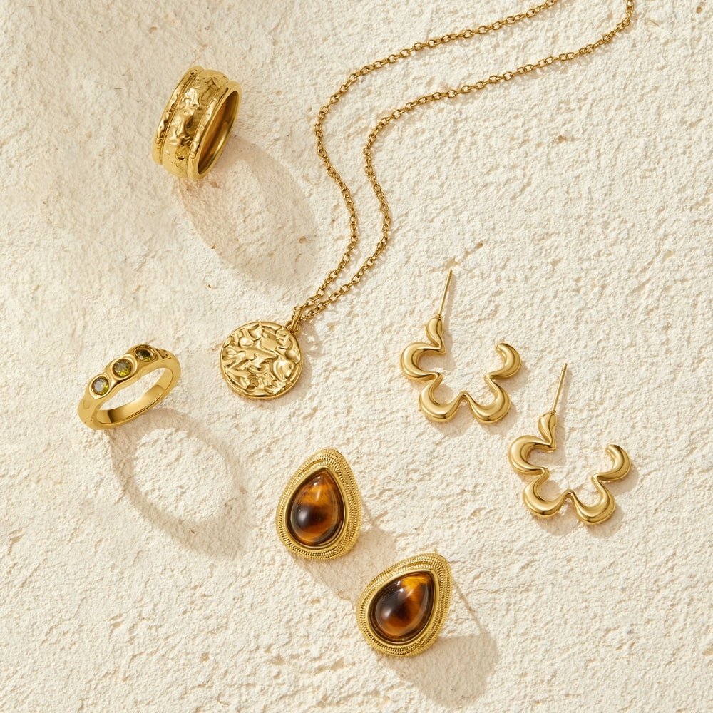 Geometric Gold Blumen Creolen Ohrringe Alma