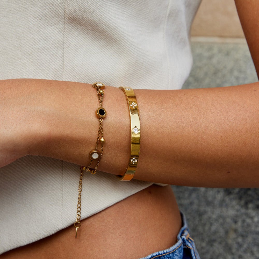 Gold Klee Armreif Alma
