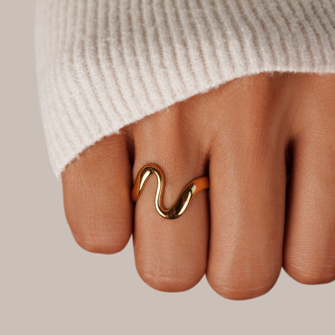 Gold Welle Ring Alma
