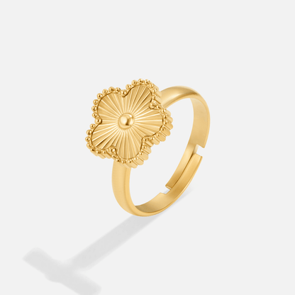 Golden Klee Ring Alma