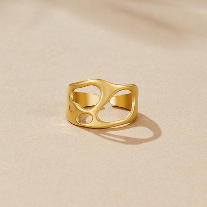 Golden Dream Hollow Ring Alma