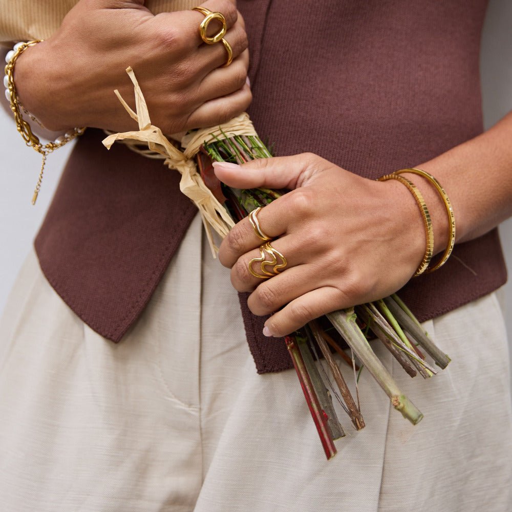 Golden Waves Wrap Ring Alma