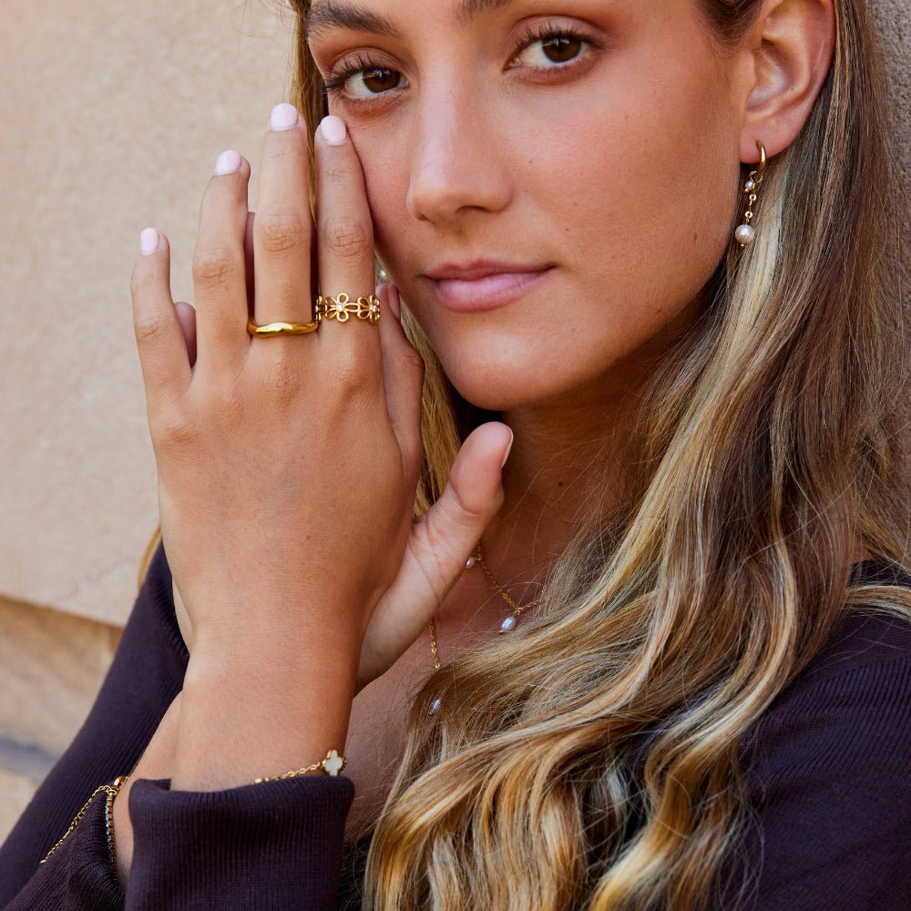 Golden Wildflower Unendlichkeits Ring Alma