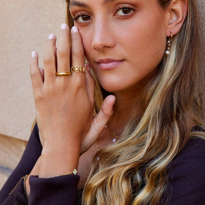 Golden Wildflower Unendlichkeits Ring Alma