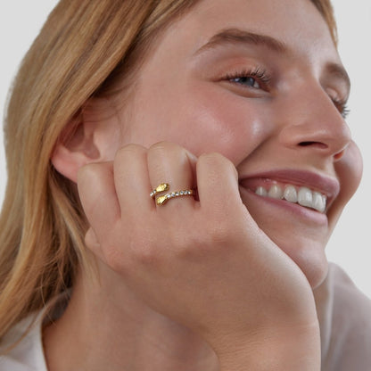 Hug Me Forever 18K Goldring Alma