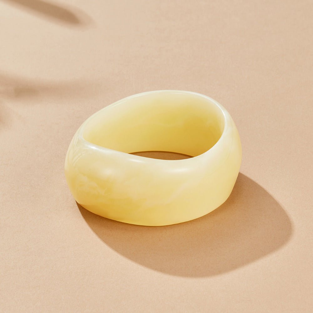Ivory Swirl Armreif Alma