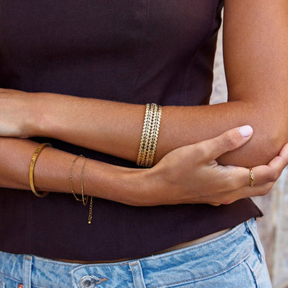 Mehrlagige Gold Blatt Armreif Alma