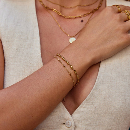 Mehrlagige Gold Welle Armband Alma