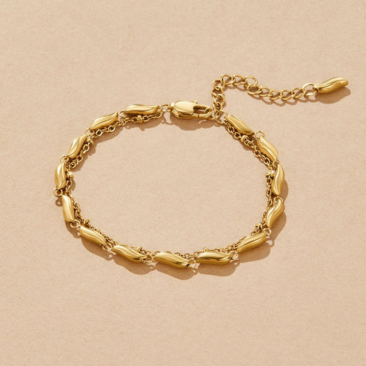 Mehrlagige Gold Welle Armband Alma