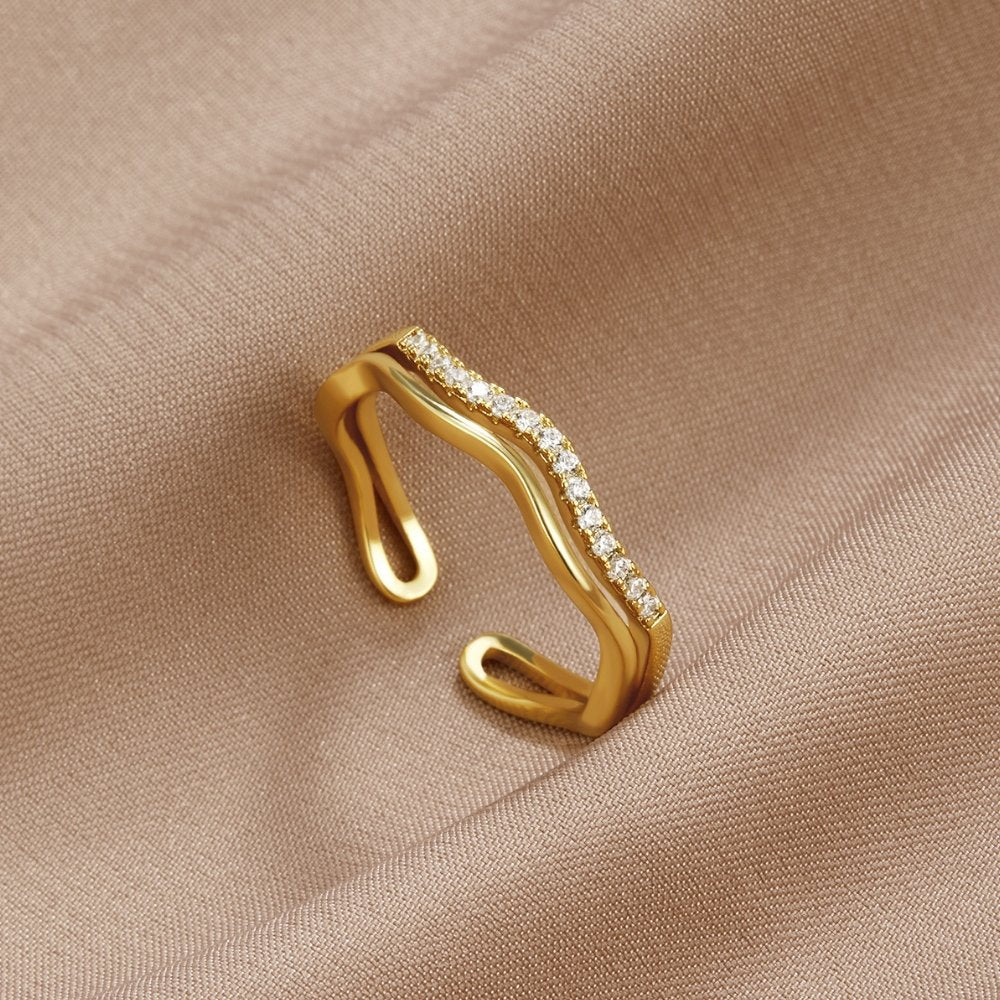 Mehrlagige Juni Gold & Kristall Ring Alma