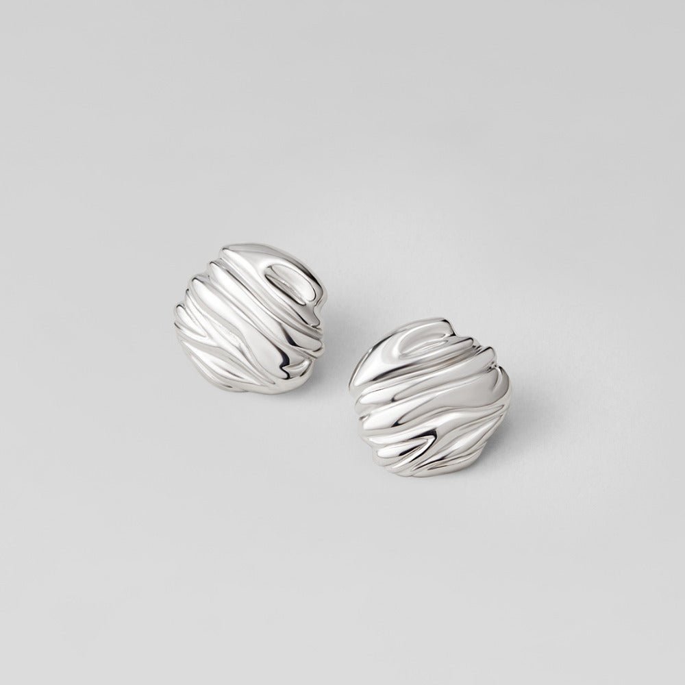 Lila Pleated Silber Button Ohrringe Alma