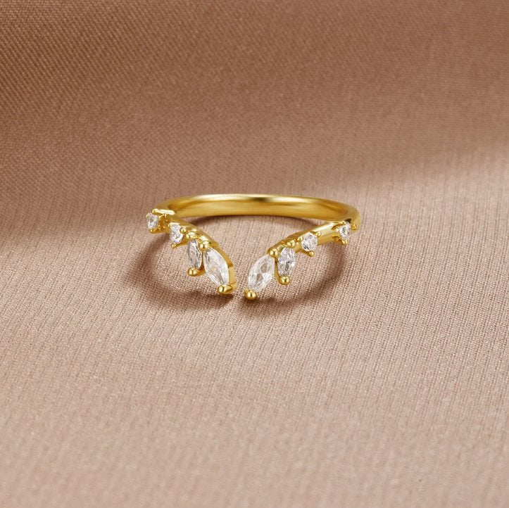 Lily Kristall Gold Vine Ring Alma