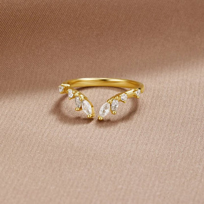 Lily Kristall Gold Vine Ring Alma