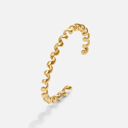Melinda Gold Coil Armband Alma