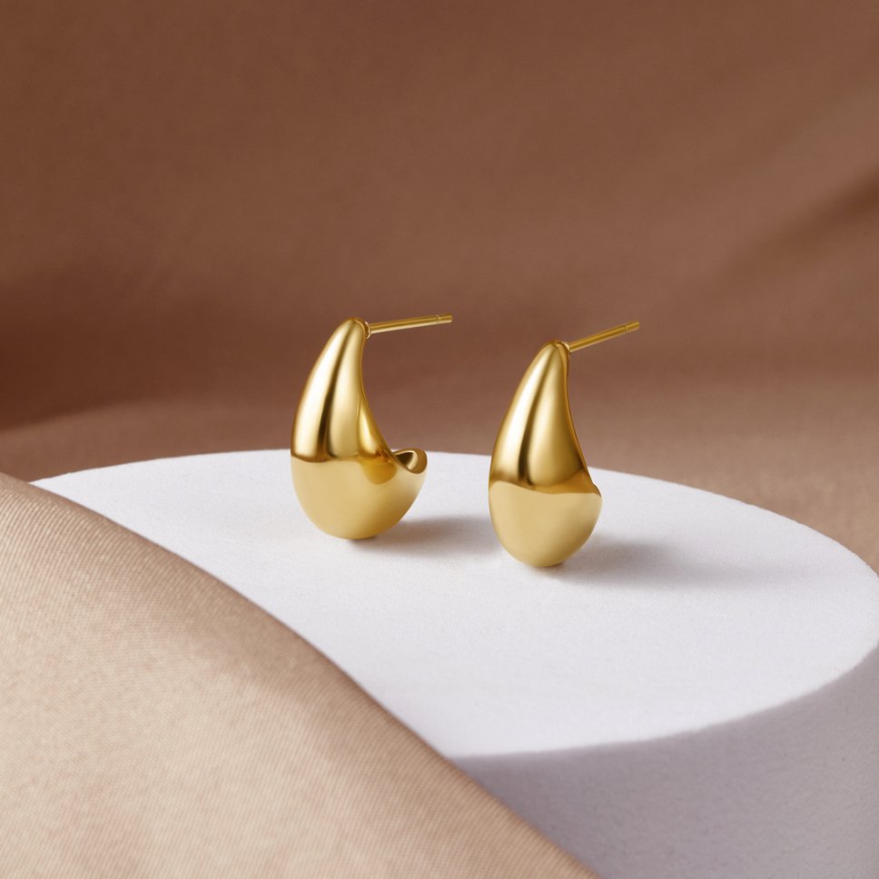Mini Curved Gold Hoops Ohrringe Alma