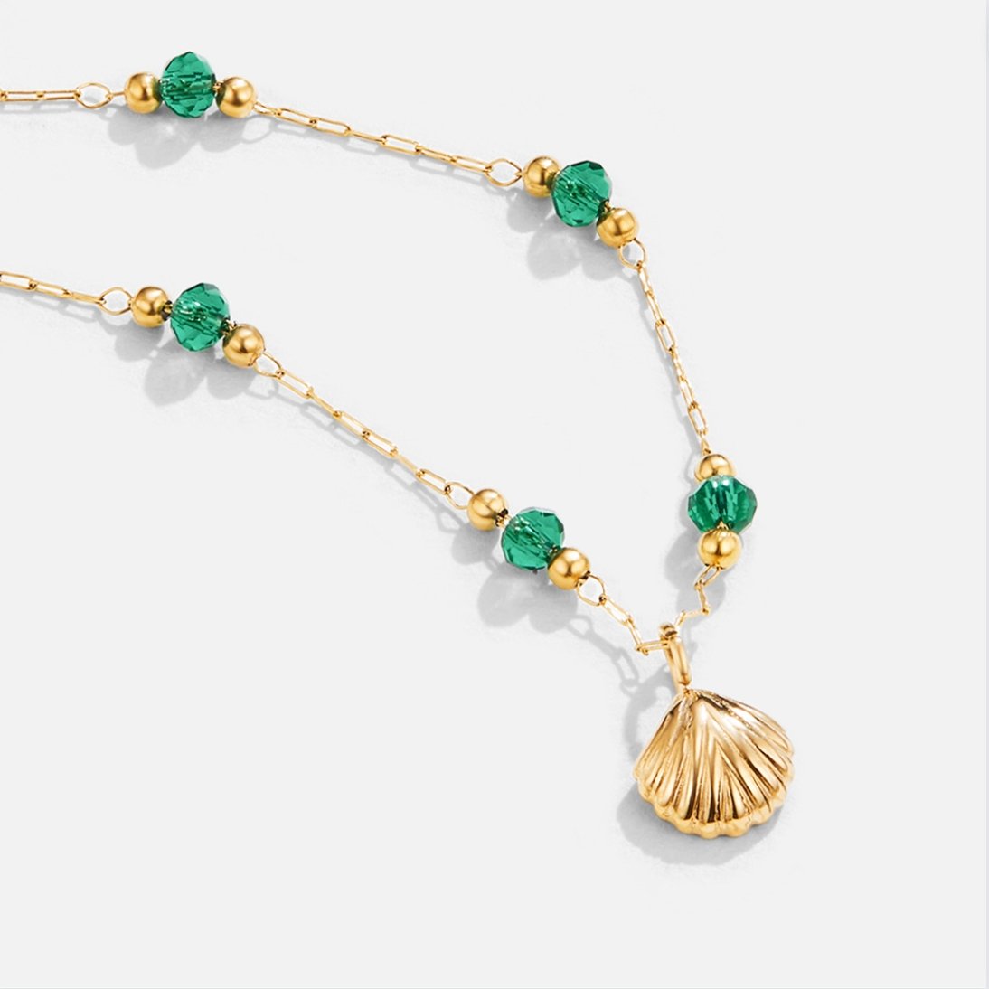 Nerissa Gold Shell & Green Perlenhalskette Alma