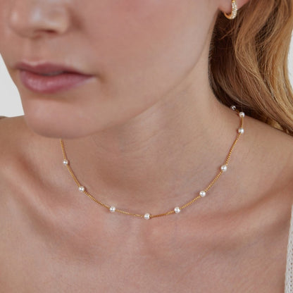 Nura Perlen 18K Goldhalskette Alma
