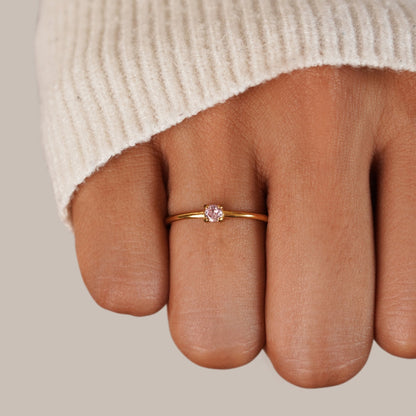 October Geburtsstein 18K Goldring Alma